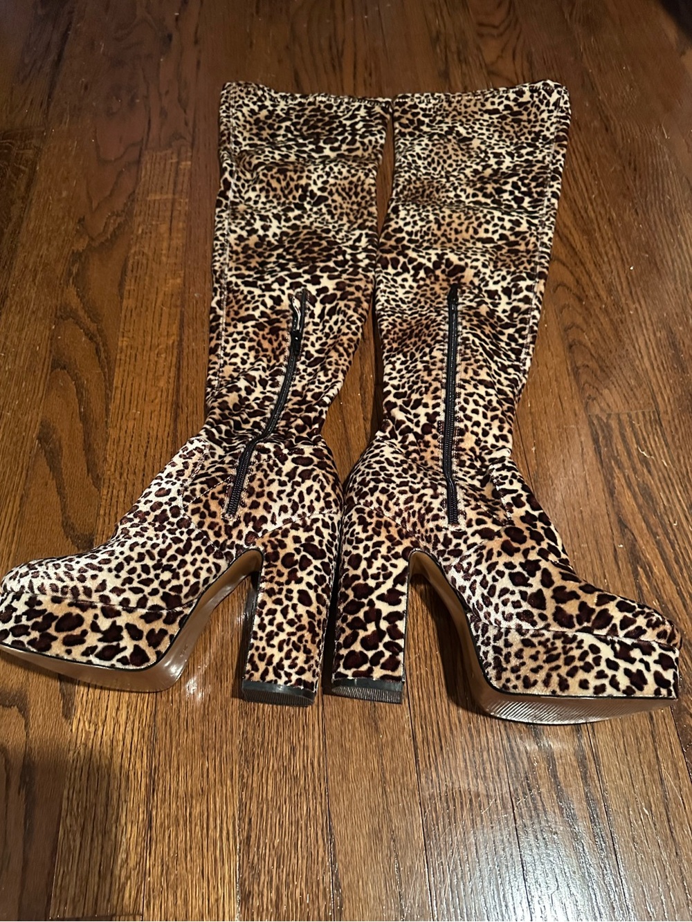 Dolls kill Shelly’s London leopard Print Platform over the Knee Boots size 37/7